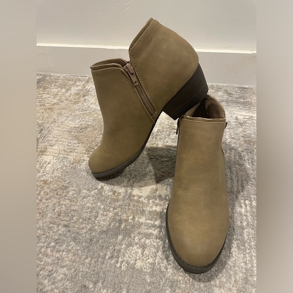 Jbu Women's Triumph Boots Taupe Color Side Zip- JB17TRI54 Size 8.5M - Picture 5 of 13